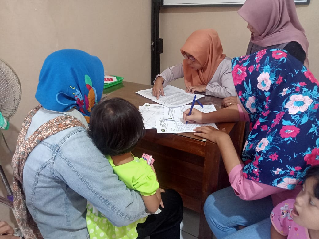 Kalurahan Hargorejo Bagikan PMT kepada 40 Balita